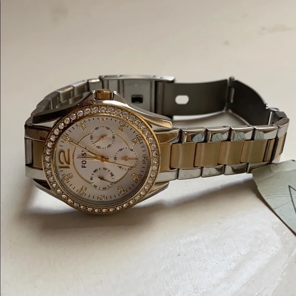 07:07  Fossil Stainless Steel Two Tone Bracelet Watch